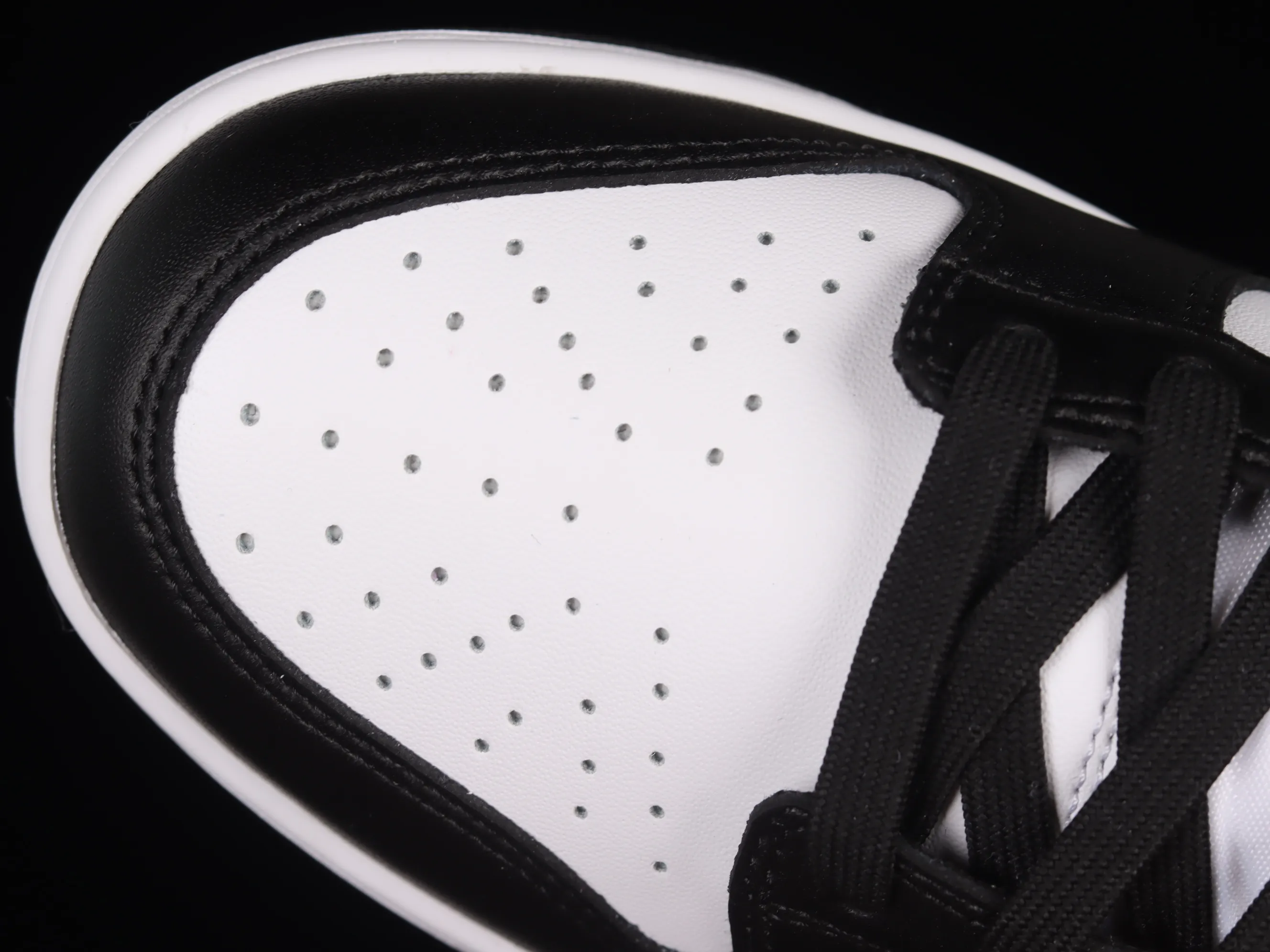 All Categories Nk SB Dunk Series Nk SB Dunk Low Low-top Sneakers Nk SB Dunk Low Black and White Panda SB Smashed Backboard Fashion Casual Sneakers DD1391-100